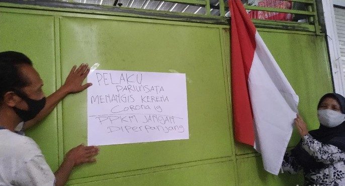 pedagang-di-area-makam-bung-karno_169